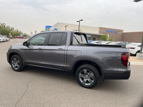 Used 2025 Honda Ridgeline TrailSport image 4