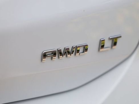Used 2024 Chevrolet Equinox LT AWD/4WD image 11
