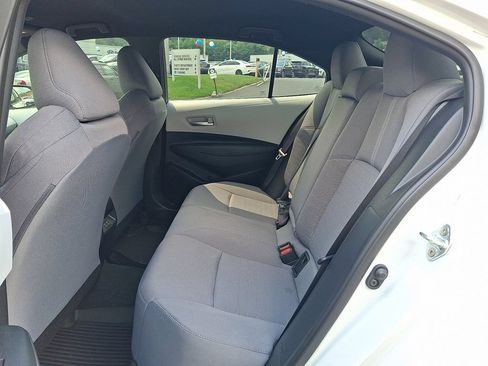 Used 2024 Toyota Corolla SE FWD image 11