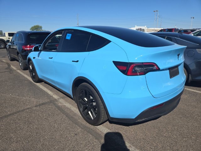 Used 2024 Tesla Model Y Long Range AWD/4WD image 2