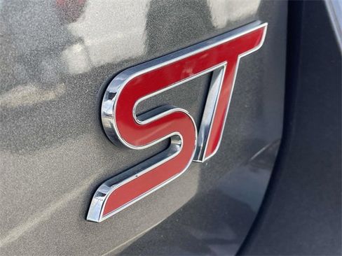 Used 2020 Ford Explorer ST image 25