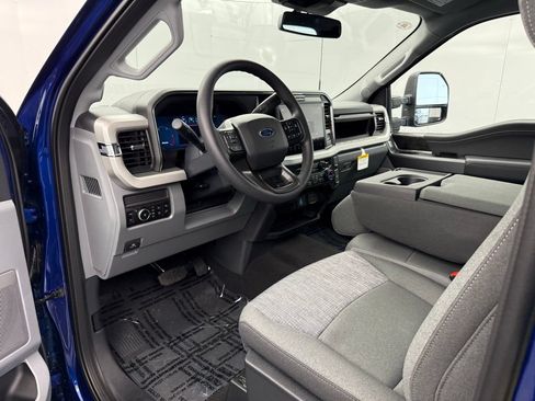 New 2026 Ford F250 XLT w/ XLT Premium Package AWD/4WD image 41