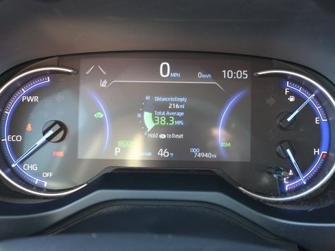 Used 2020 Toyota RAV4 Limited image 26