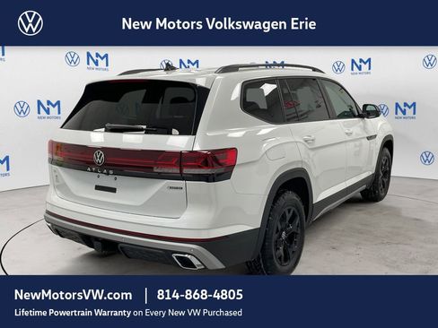 New 2026 Volkswagen Atlas Peak Edition image 4