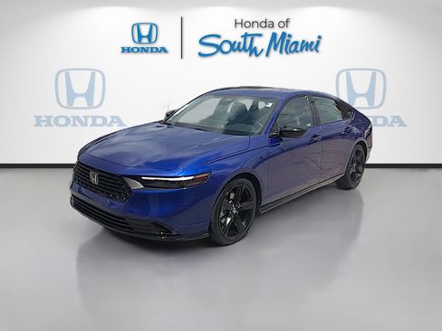 Used 2024 Honda Accord Sport image 3