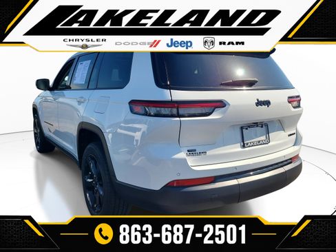 Used 2023 Jeep Grand Cherokee L Limited w/ Black Appearance Package RWD image 6