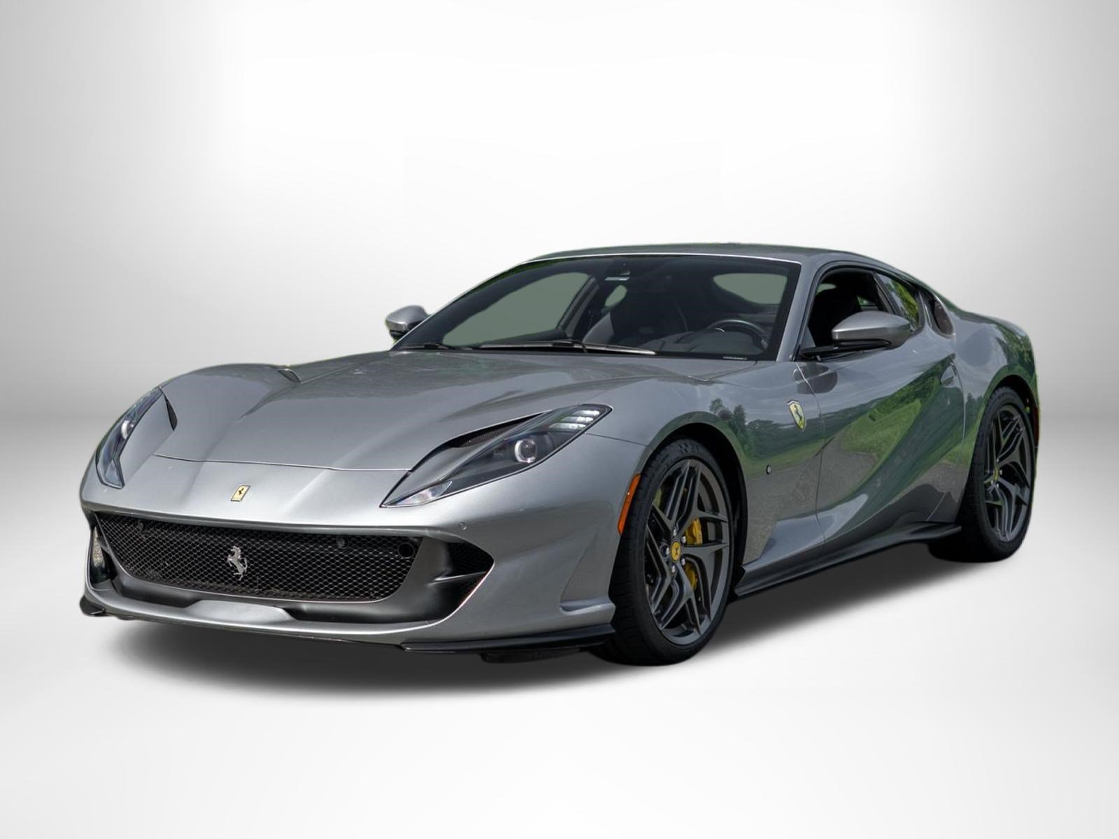 Used 2020 Ferrari 812 Superfast RWD image 4