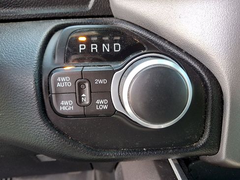 Used 2022 RAM 1500 Big Horn AWD/4WD image 12