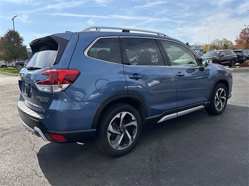 Used 2022 Subaru Forester Touring image 5