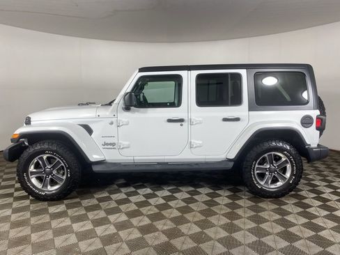Used 2019 Jeep Wrangler Unlimited Sahara image 24
