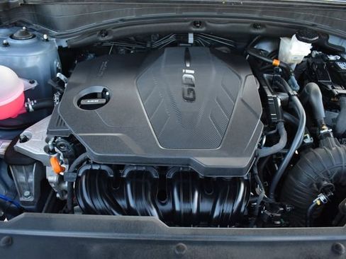 Used 2025 Kia Sportage LX image 29