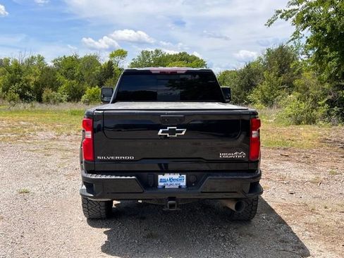 Used 2022 Chevrolet Silverado 2500 High Country w/ LPO, Hitch Package AWD/4WD image 6