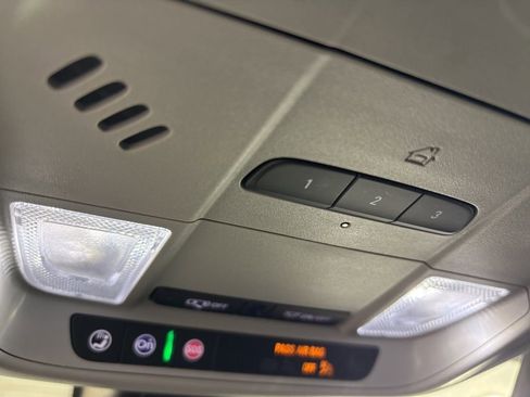 Used 2024 Chevrolet Blazer LT image 34