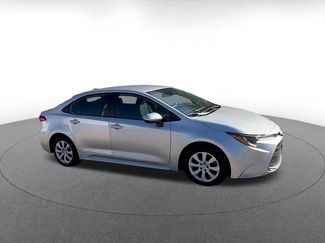 Used 2025 Toyota Corolla LE video 2