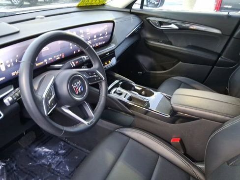 Used 2024 Buick Envision Preferred image 16