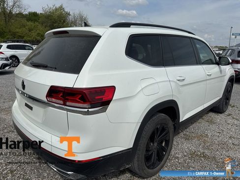Used 2022 Volkswagen Atlas SE w/ Panoramic Sunroof Package image 5