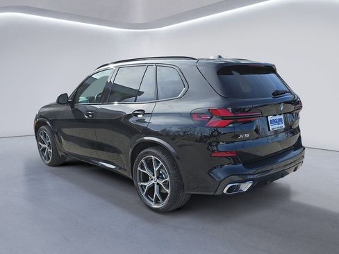 New 2026 BMW X5 xDrive40i w/ M Sport Package image 5