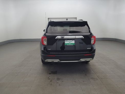 Used 2021 Ford Explorer XLT w/ Equipment Group 202A image 6