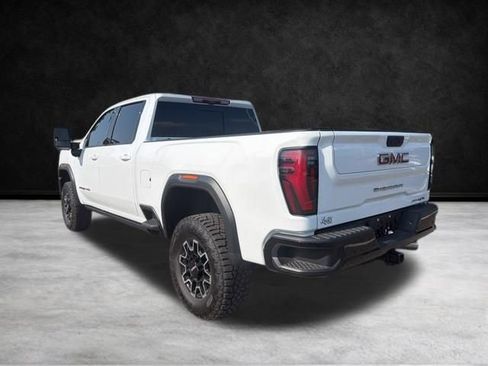 Used 2026 GMC Sierra 2500 AT4X AWD/4WD image 8