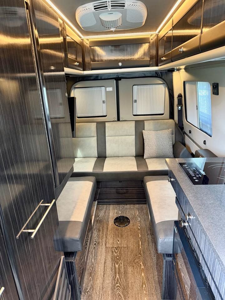 Used 2017 Mercedes-Benz Sprinter 3500 image 59
