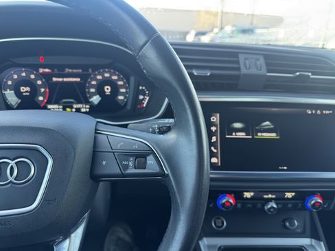 Used 2023 Audi Q3 2.0T Premium w/ Convenience Package image 24