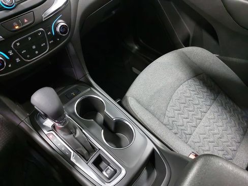 Used 2023 Chevrolet Equinox LT image 24