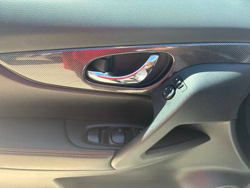 Used 2016 Nissan Rogue SL w/ SL Premium Package FWD image 20