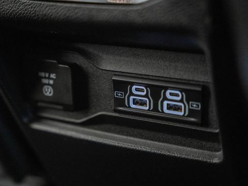 Certified 2023 Jeep Grand Cherokee Altitude AWD/4WD image 36