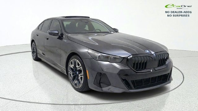 Used 2024 BMW i5 eDrive40i w/ M Sport Package RWD image 1
