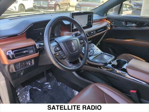 Certified 2021 Lincoln Nautilus Reserve image 12