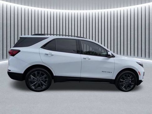 Certified 2024 Chevrolet Equinox RS AWD/4WD image 3