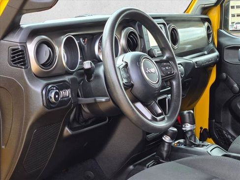 Used 2019 Jeep Wrangler Sport AWD/4WD image 10