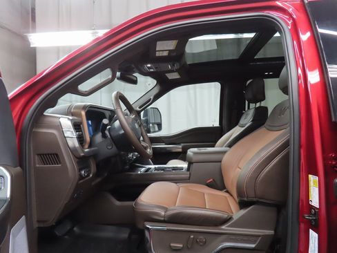 Used 2026 Ford F450 King Ranch w/ FX4 Off-Road Package image 9