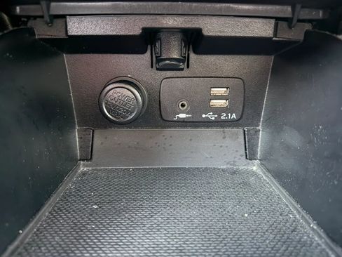 Used 2019 Subaru Legacy 2.5i Limited AWD/4WD image 21