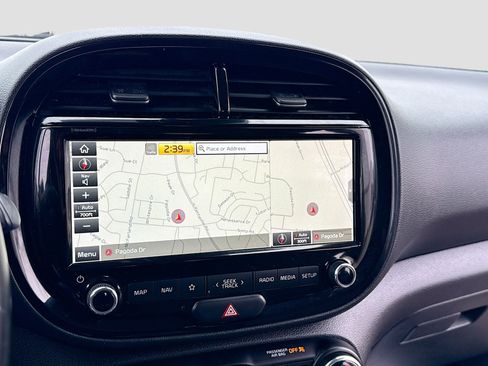 Used 2020 Kia Soul EX image 10