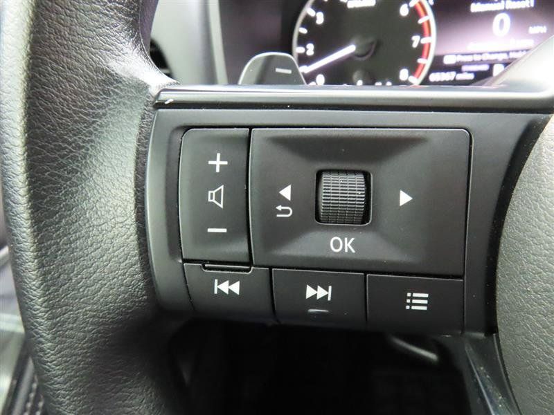 Used 2024 Nissan Rogue SV FWD image 22