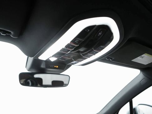 New 2026 Porsche Macan S AWD/4WD image 33