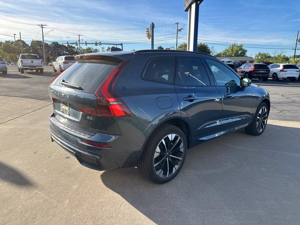 Used 2026 Volvo XC60 B5 Plus AWD/4WD image 5