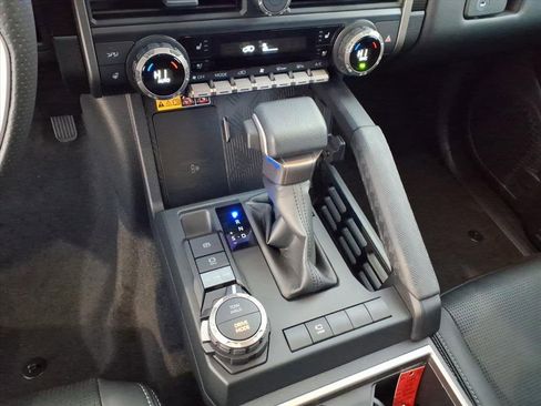 Used 2025 Toyota 4Runner Limited image 27