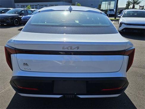 New 2025 Kia K4 EX image 8