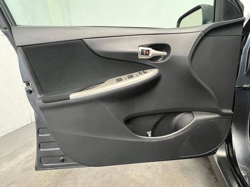 Used 2011 Toyota Corolla S FWD image 7