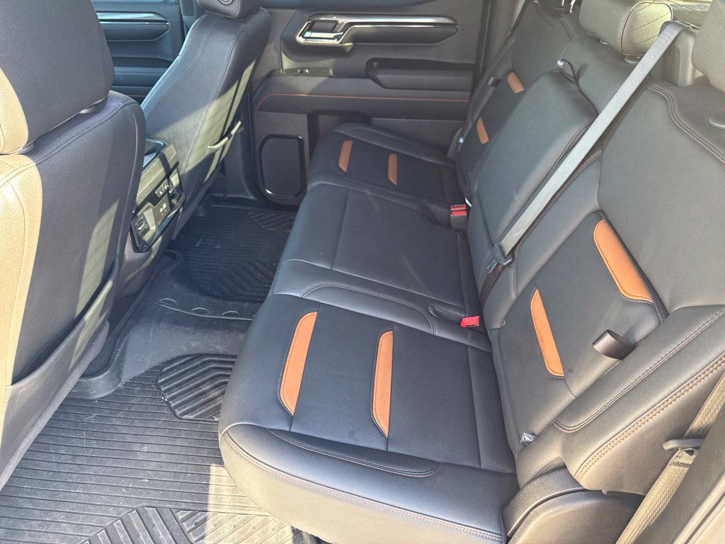 Used 2024 GMC Sierra 1500 AT4 w/ Technology Package AWD/4WD image 28