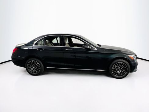 Used 2019 Mercedes-Benz C 300 4MATIC Sedan image 4