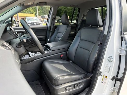 Certified 2025 Honda Ridgeline RTL image 20