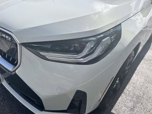 New 2026 BMW X3 xDrive30 w/ Premium Package image 9