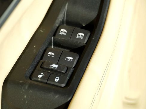 New 2025 Jeep Grand Cherokee Limited image 27