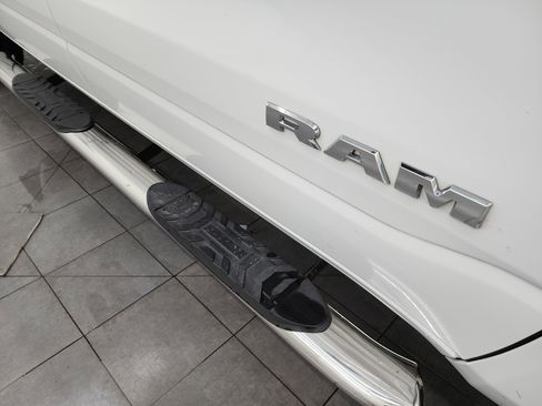 Used 2019 RAM 1500 Big Horn image 25