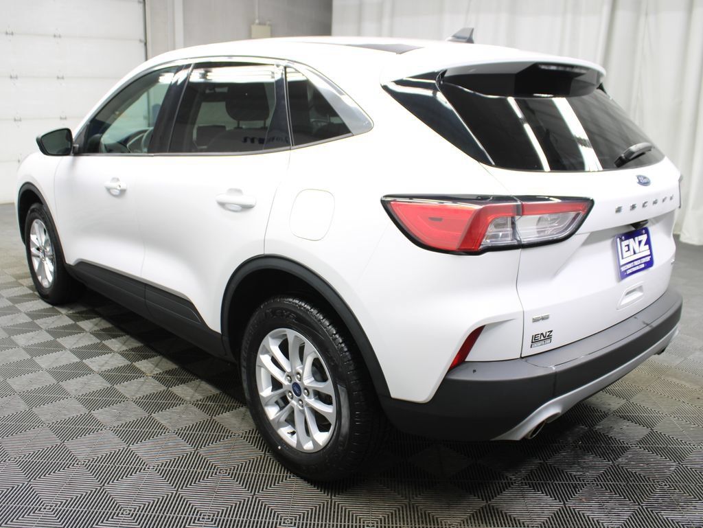 Used 2022 Ford Escape SE AWD/4WD image 7