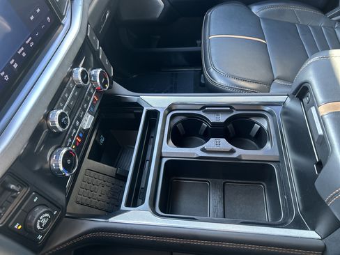 Certified 2024 Ford F350 Platinum w/ Tremor Off-Road Package image 23