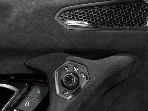 Used 2023 Lamborghini Huracan Tecnica RWD image 10